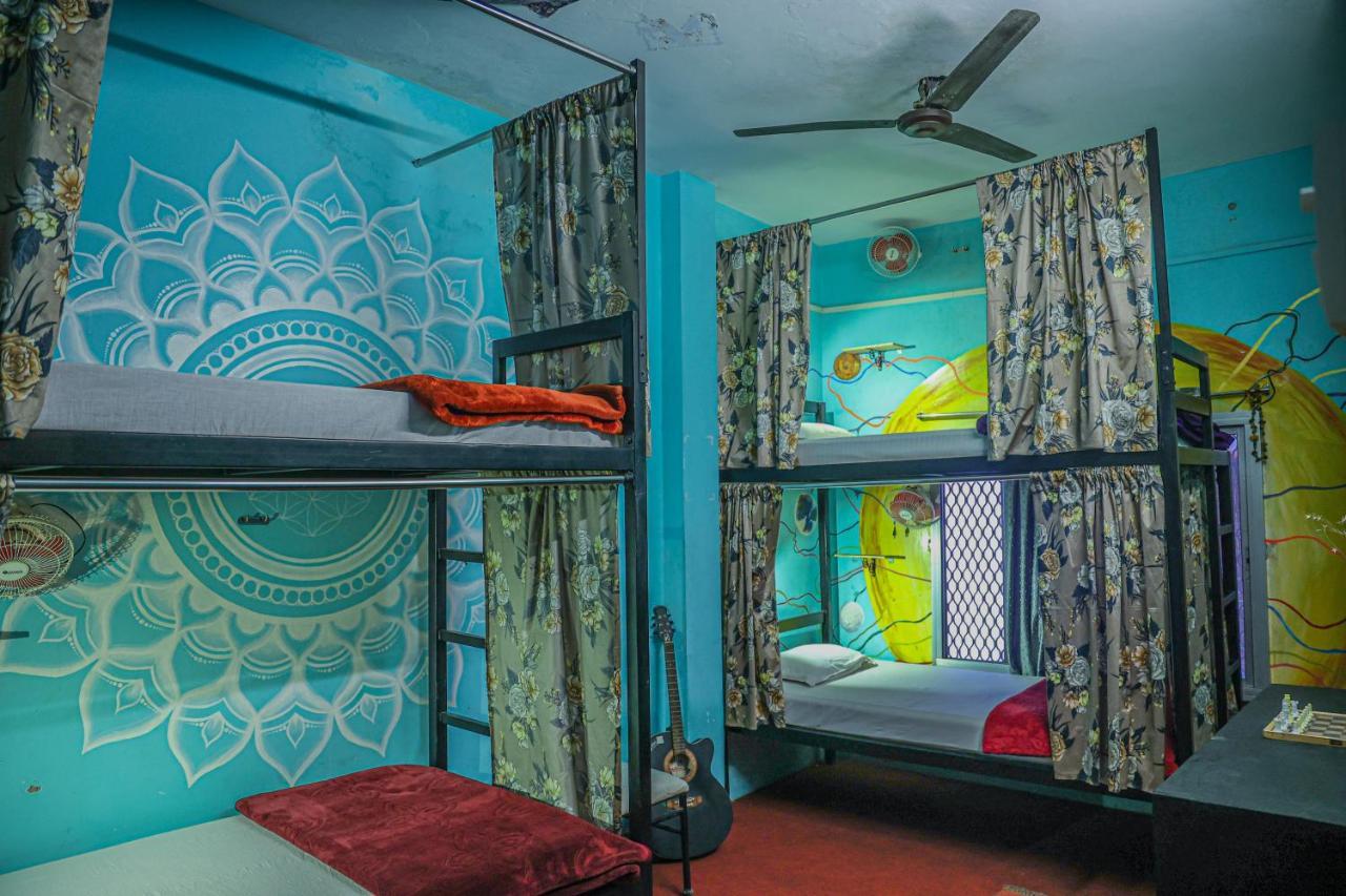 Good Vibes Hostel พาราณสี ภายนอก รูปภาพ