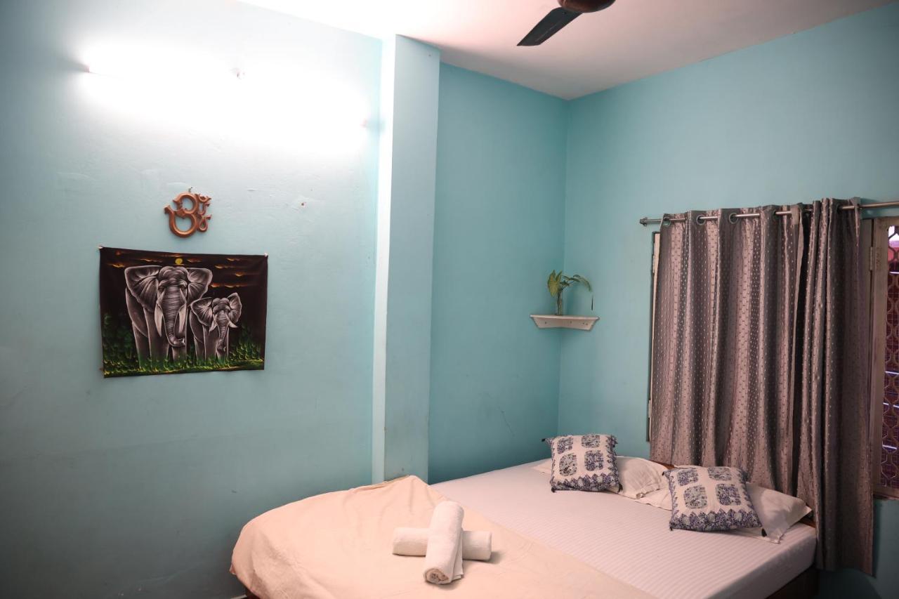 Good Vibes Hostel พาราณสี ภายนอก รูปภาพ