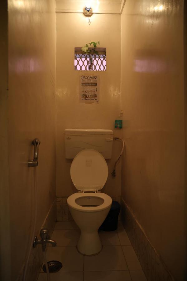 Good Vibes Hostel พาราณสี ภายนอก รูปภาพ