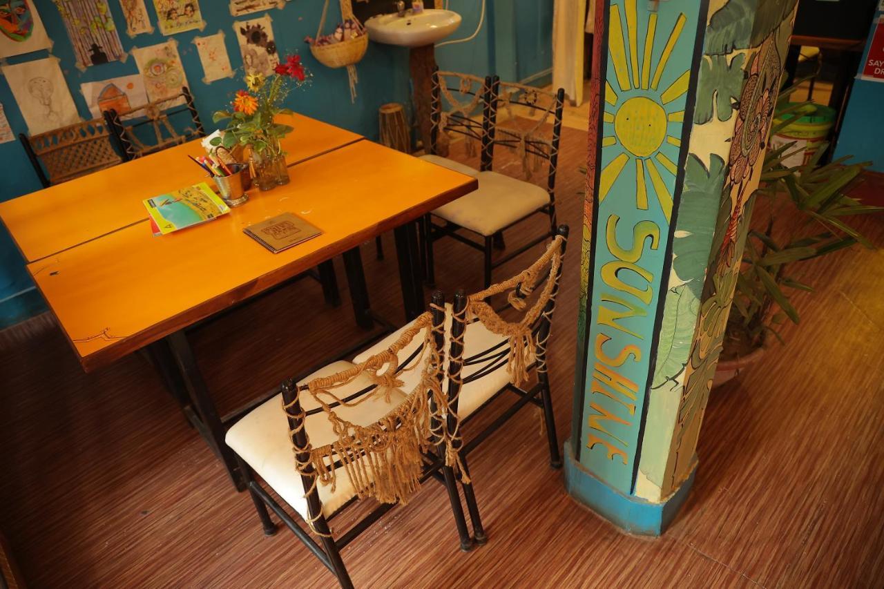 Good Vibes Hostel พาราณสี ภายนอก รูปภาพ