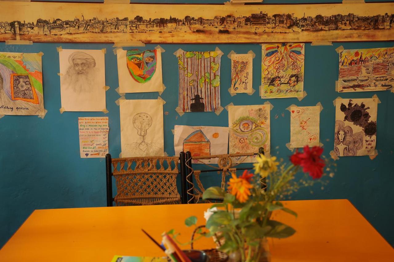 Good Vibes Hostel พาราณสี ภายนอก รูปภาพ