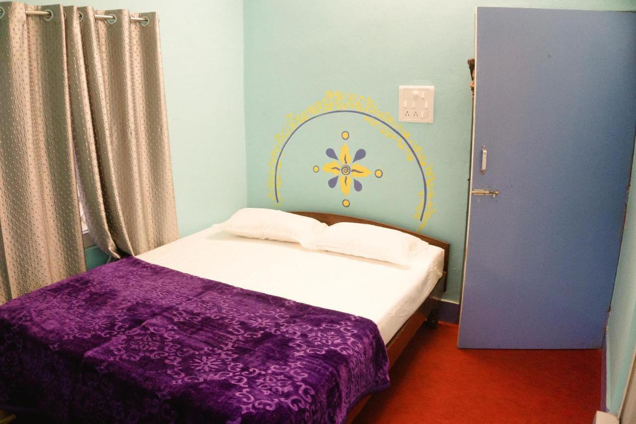 Good Vibes Hostel พาราณสี ภายนอก รูปภาพ